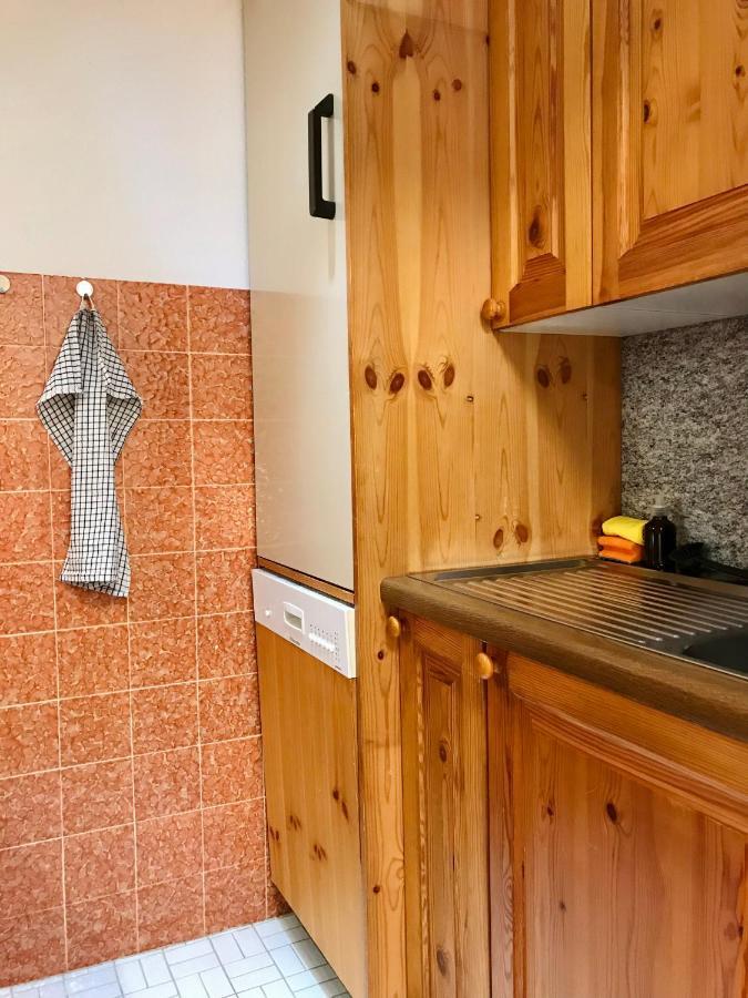 Centrally Located Apartment In Poschiavo Buitenkant foto
