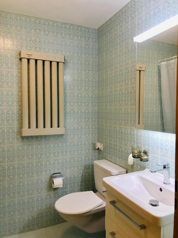 Centrally Located Apartment In Poschiavo Buitenkant foto
